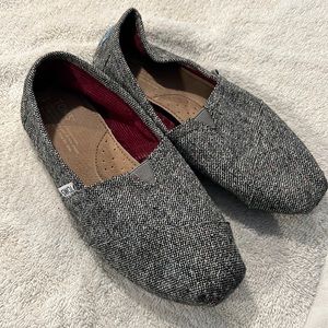 Tom’s shoes size 8. Black glitter. Worn twice